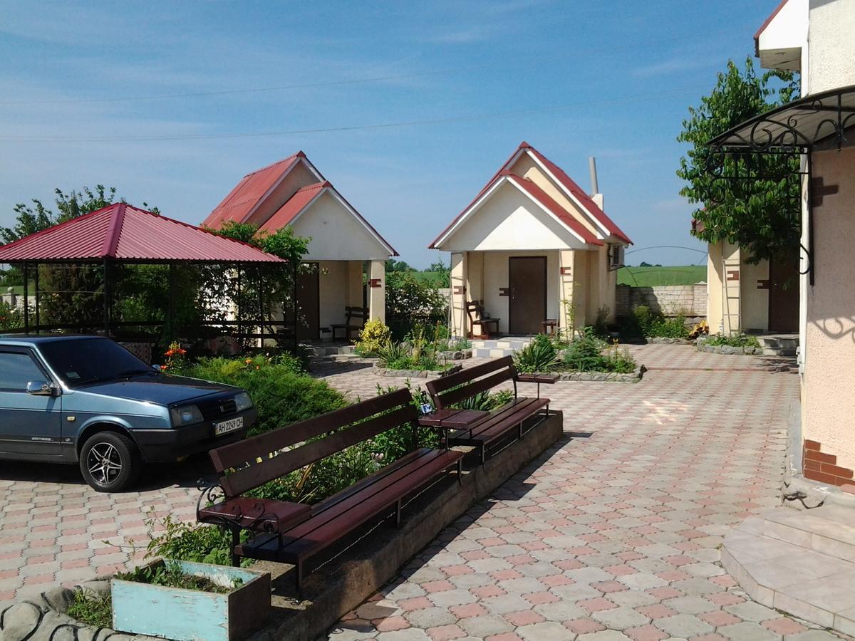 Beregynya Motell Yuzhnoukrainsk Exteriör bild